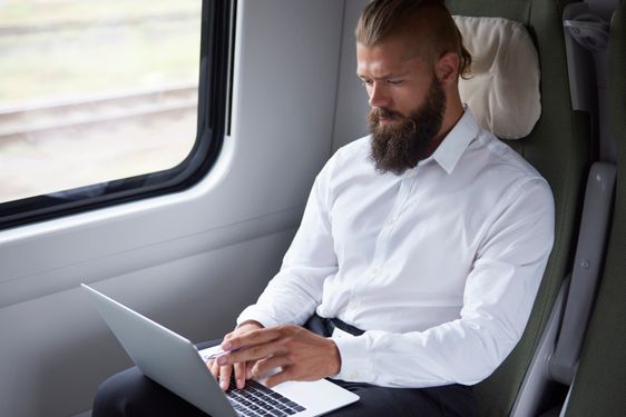 jak-wybrac-laptopa-do-pracy-mobilne-sprawdz-na-co-zwrocic-uwage